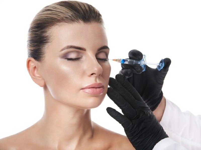 injecting bags under the eyes4
